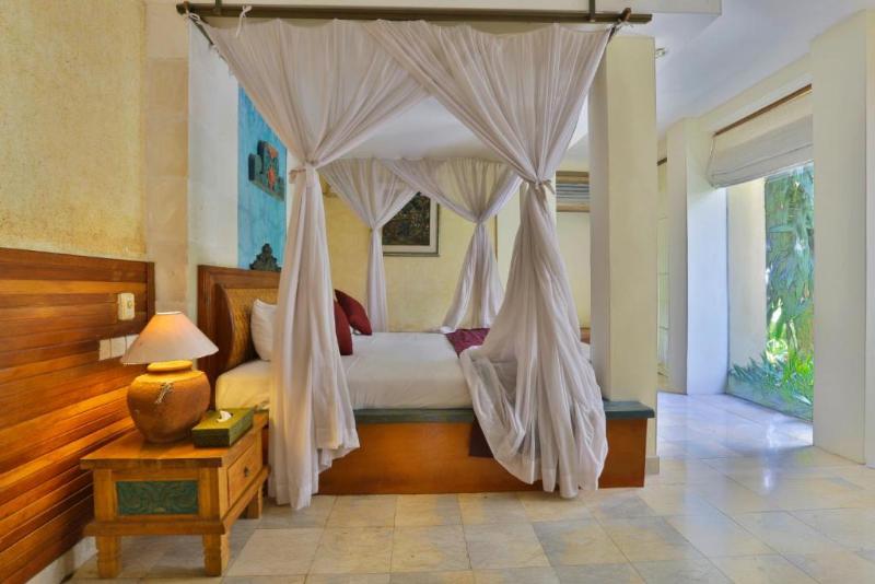 Alam Puri Art Museum, Resort & Spa - Oda