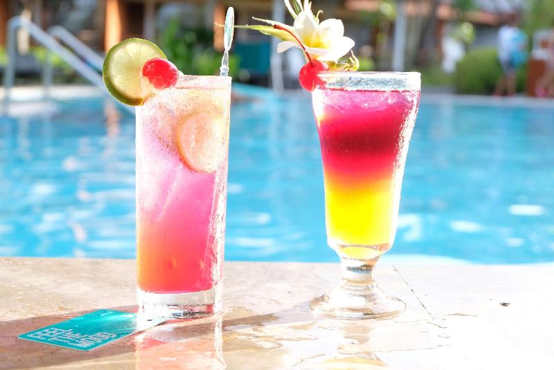 Kuta Beach Club Hotel - Bar