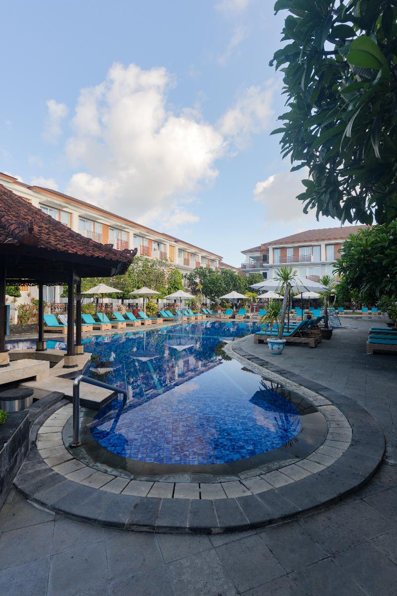 Kuta Beach Club Hotel - Havuz