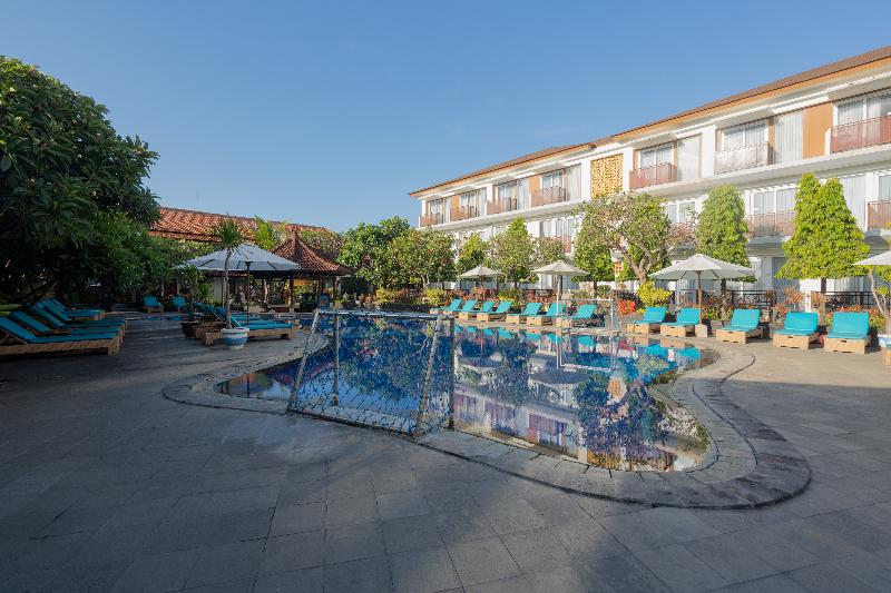 Kuta Beach Club Hotel - Havuz