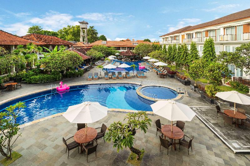 Kuta Beach Club Hotel - Havuz