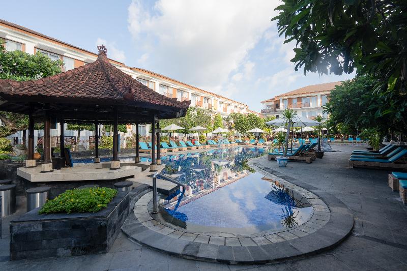Kuta Beach Club Hotel - Havuz
