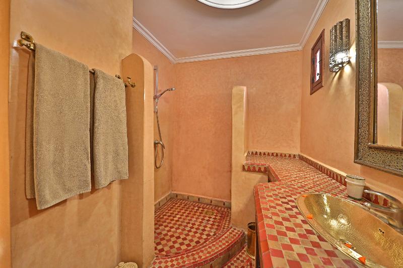 Riad Zayane - Oda