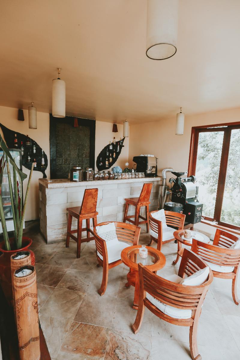 Munduk Moding Plantation Nature Resort and Spa - Bar