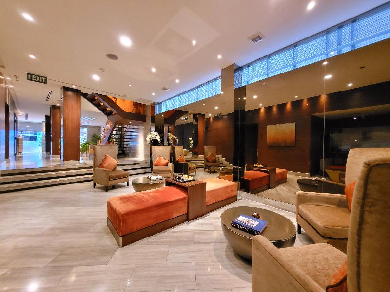 ON8 Hotel Sukhumvit Nana - Lobi