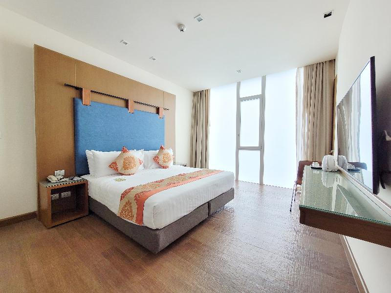 ON8 Hotel Sukhumvit Nana - Oda