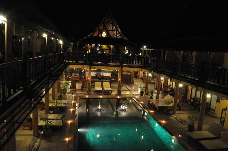 Ruean Thai Hotel - Havuz