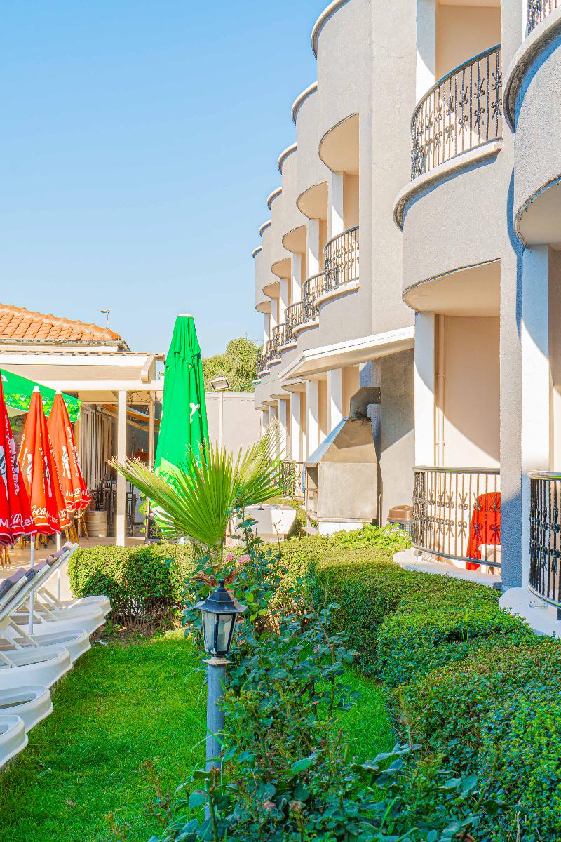 Sayanora Hotel - Genel