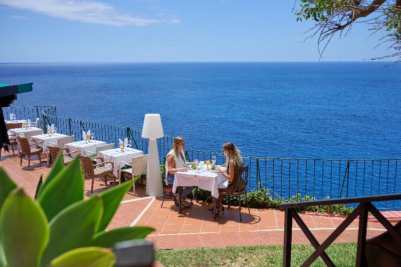 Inn & Art Hotel Gallery - Teras