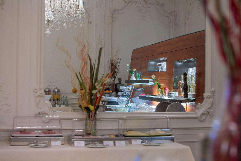 Austria Trend Hotel Schloss Wilhelminenberg - Lobi