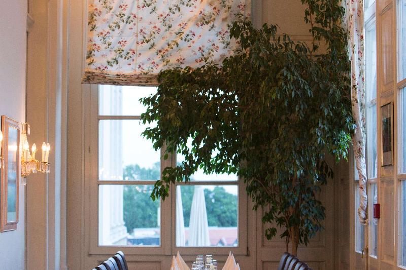 Austria Trend Hotel Schloss Wilhelminenberg - Restoran