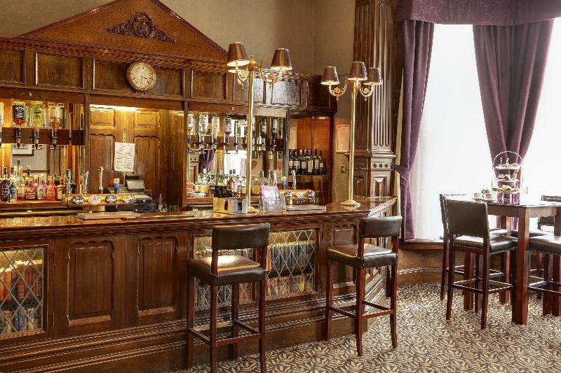The Oaks Hotel - Lobi