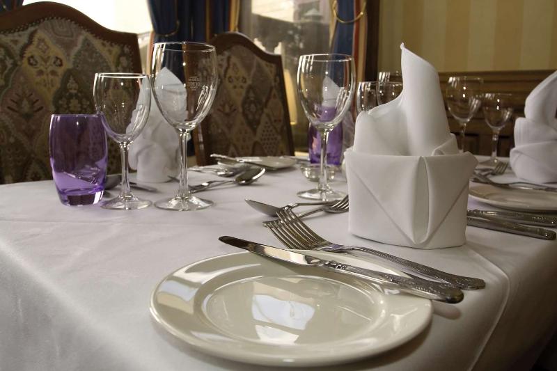 The Oaks Hotel - Restoran