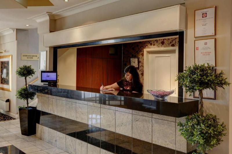 Everglades Park Hotel - Lobi