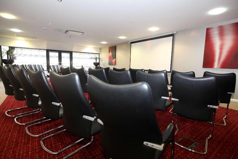 Doubletree by Hilton Milton Keynes - Toplantı