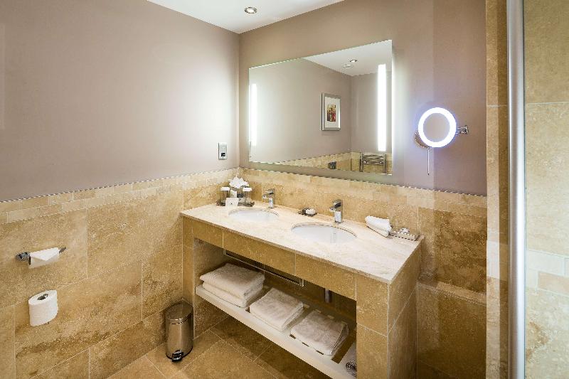 Doubletree by Hilton Milton Keynes - Oda