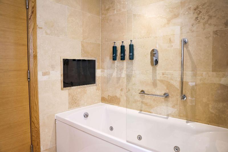 Doubletree by Hilton Milton Keynes - Oda