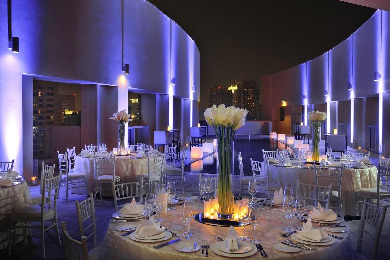 JW Marriott Hotel Marina - Restoran