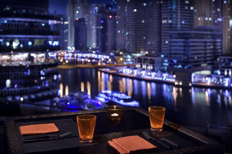 JW Marriott Hotel Marina - Restoran