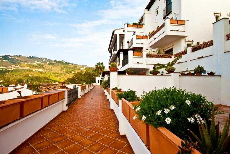 La Santa Cruz Resort