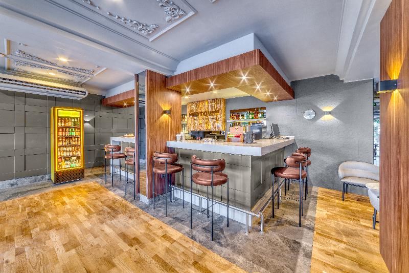 Numa Port Hotel - Bar