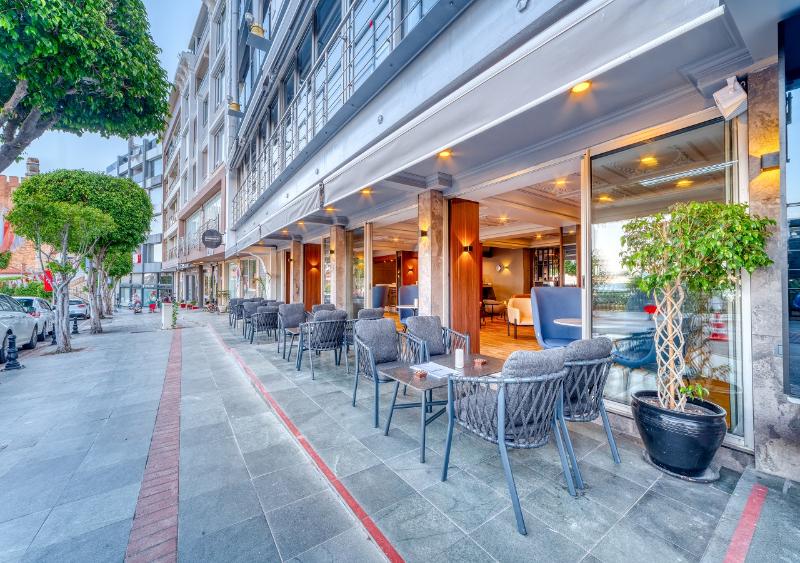 Numa Port Hotel - Genel