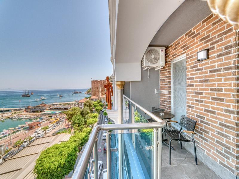 Numa Port Hotel - Oda
