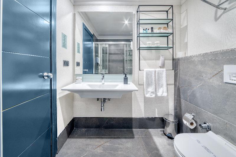 Numa Port Hotel - Oda