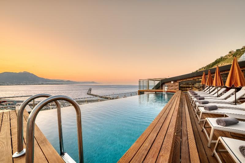Numa Port Hotel - Havuz