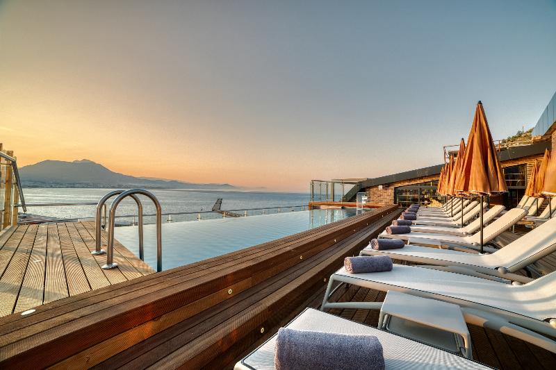 Numa Port Hotel - Havuz