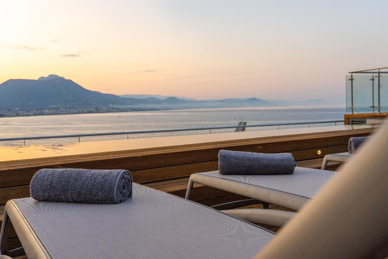 Numa Port Hotel - Havuz