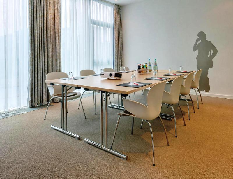 Premier Inn Nürnberg City Nordost - Toplantı