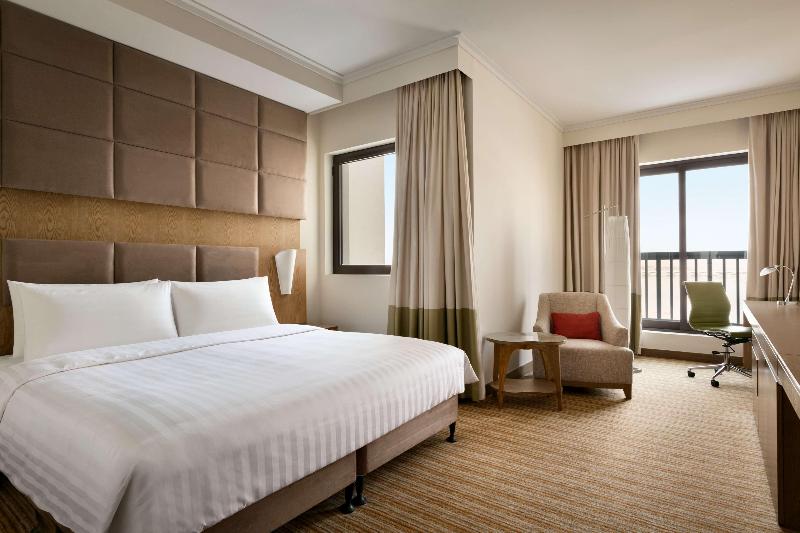Traders Hotel, Qaryat Al Beri, Abu Dhab - Oda
