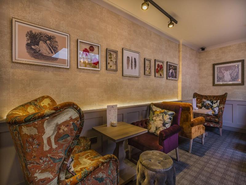 Three Swans Hotel - Lobi
