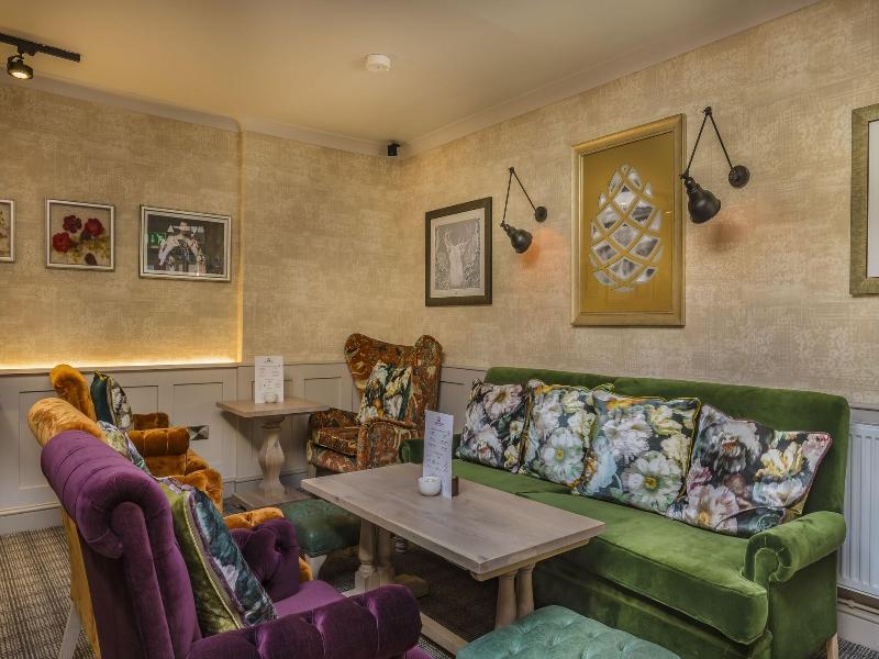 Three Swans Hotel - Lobi