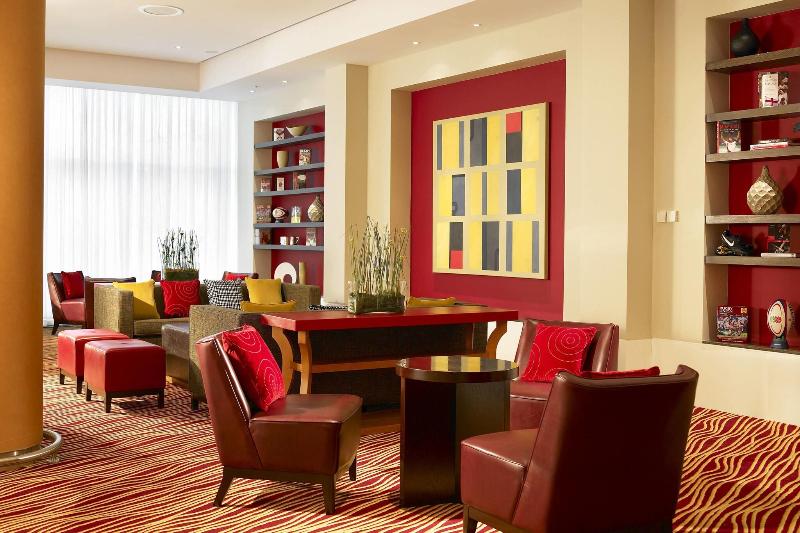 Radisson RED London Twickenham - Lobi
