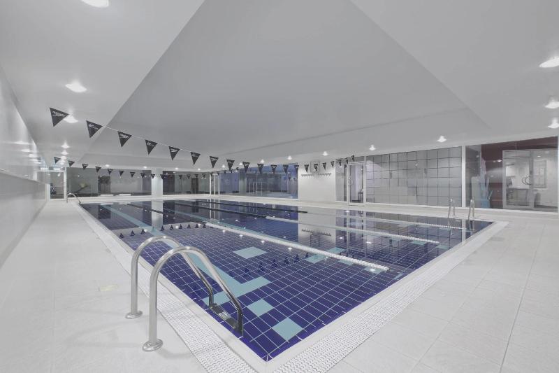 Radisson RED London Twickenham - Havuz