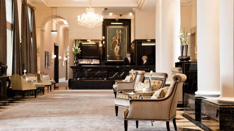 Althoff Grandhotel Schloss Bensberg - Lobi
