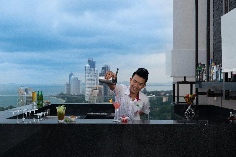 Holiday Inn Pattaya - Bar