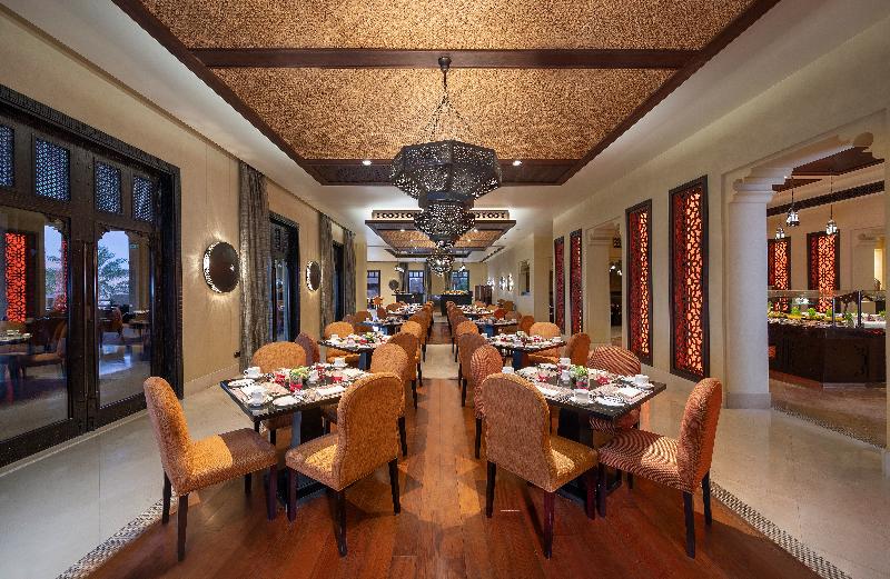 Anantara Qasr Al Sarab Resort & Spa - Restoran