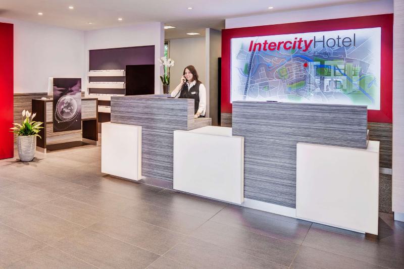 IntercityHotel Celle - Lobi
