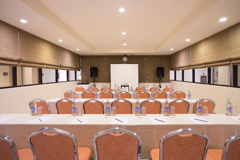 Imm Hotel Thaphae Chiang Mai - Toplantı