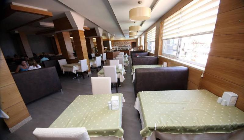 Point Beach Hotel - Restoran