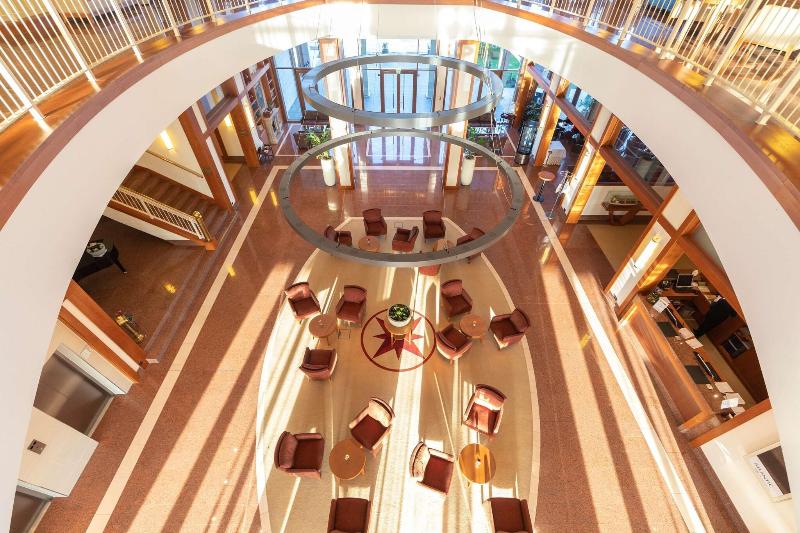 Atlantic Hotel Wilhelmshaven - Lobi