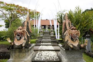Tirta Ayu fotoÄŸrafÄ±
