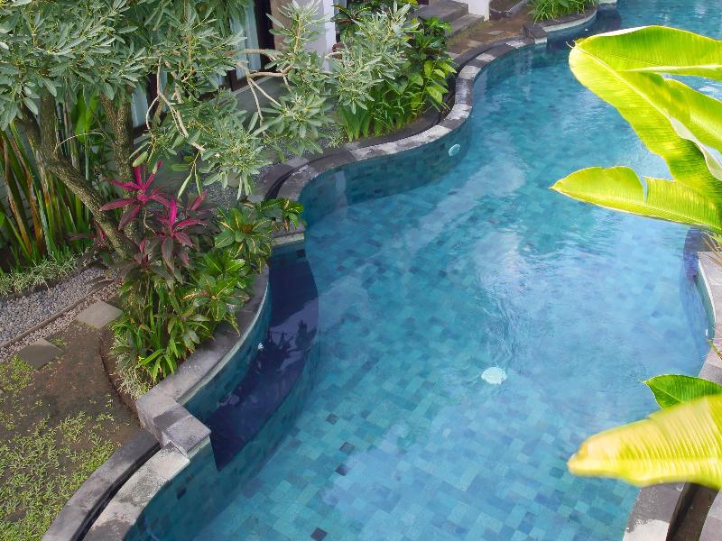 Seminyak TownHouse Apartment - Havuz