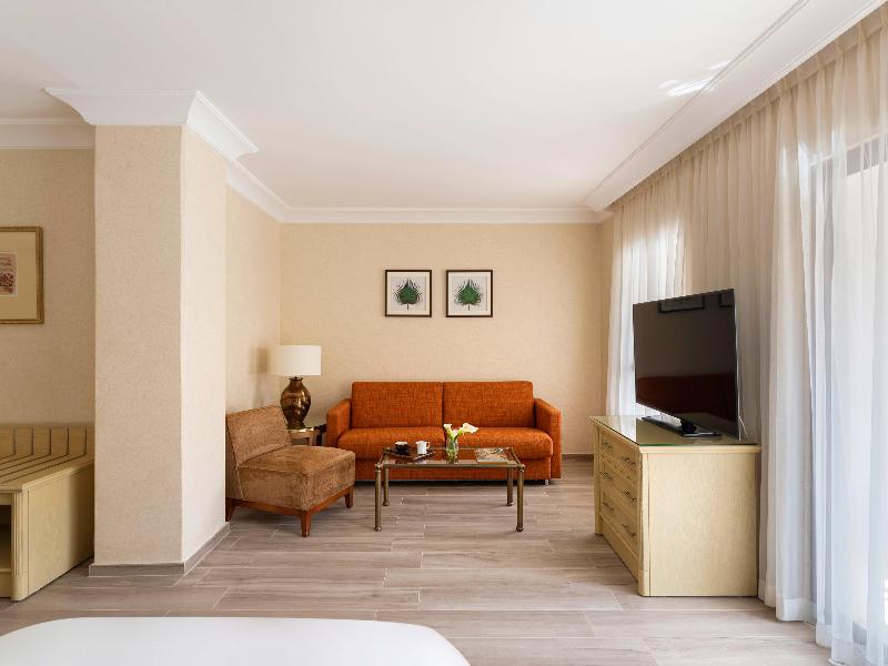 Mövenpick Petra - Oda