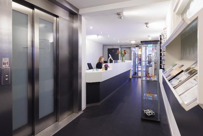 CC Hotel - Lobi