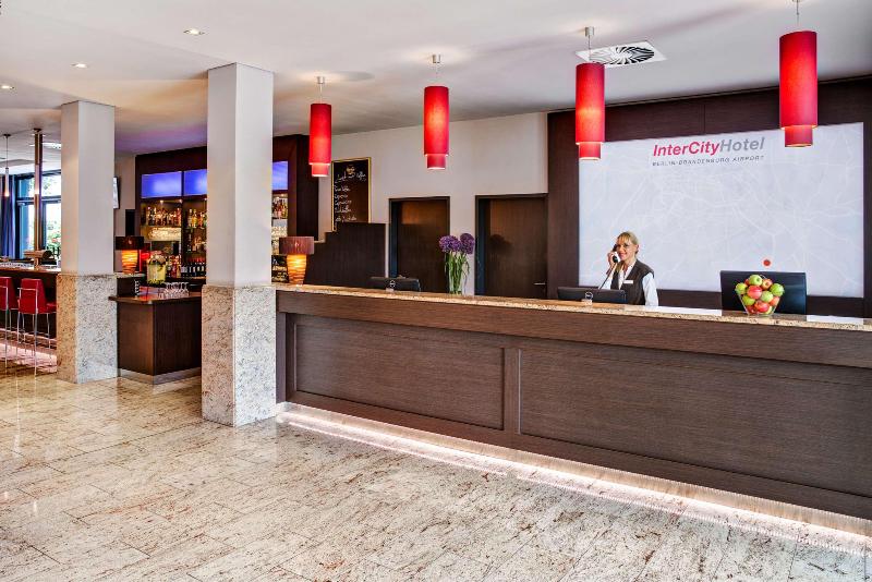 IntercityHotel Berlin Airport Area North - Lobi