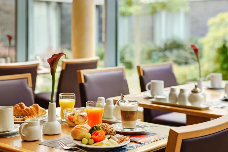 IntercityHotel Berlin Airport Area North - Restoran